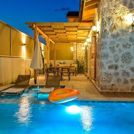 Vila Canoezue 5 *